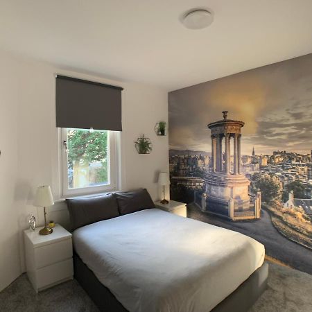 Maria- Bright And Modern City Center Apartment . Эдинбург Экстерьер фото