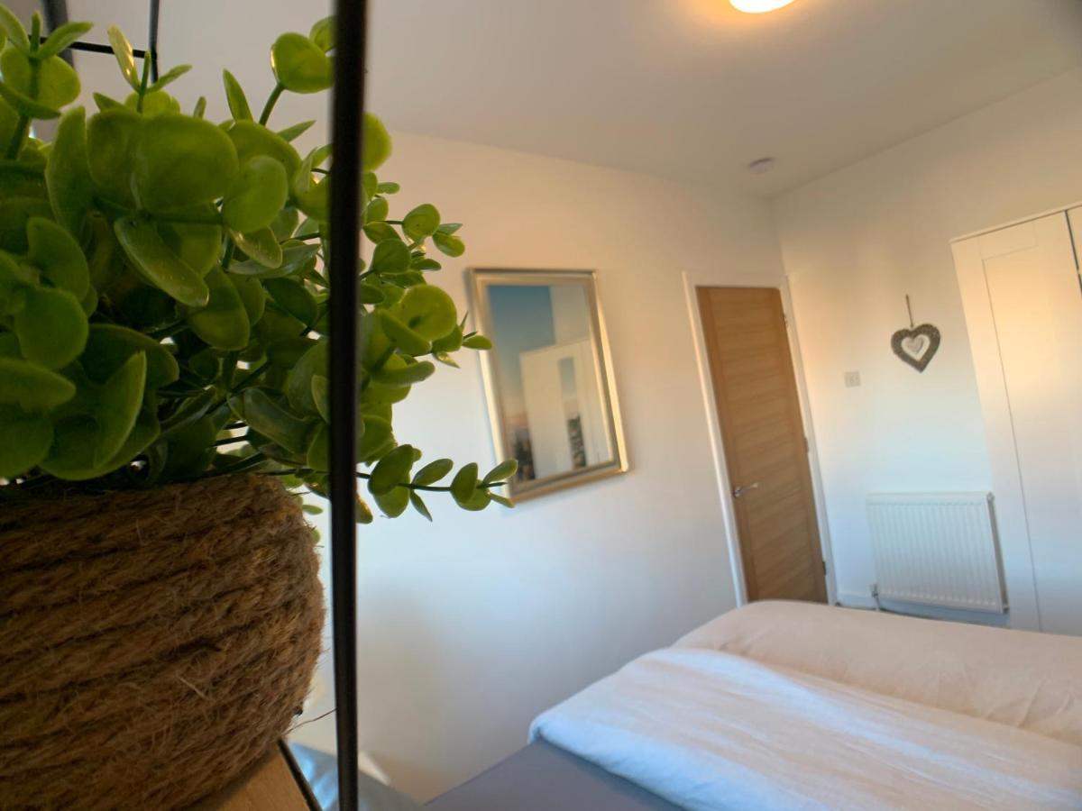 Maria- Bright And Modern City Center Apartment . Эдинбург Экстерьер фото