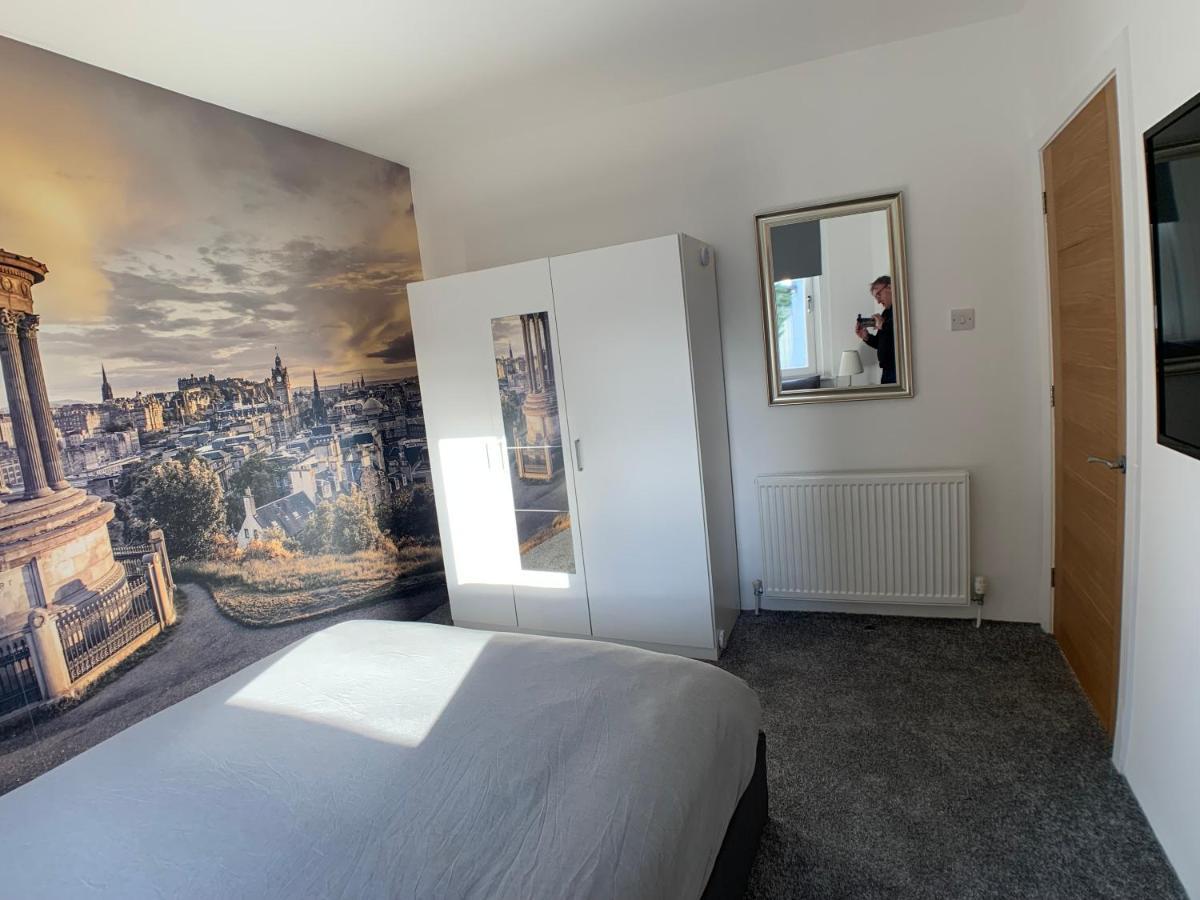 Maria- Bright And Modern City Center Apartment . Эдинбург Экстерьер фото